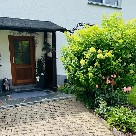 Im Bachnest Apartman Waldershof